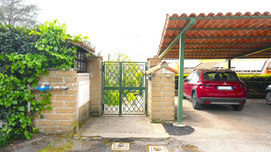 Ingresso della Jannuzzi House